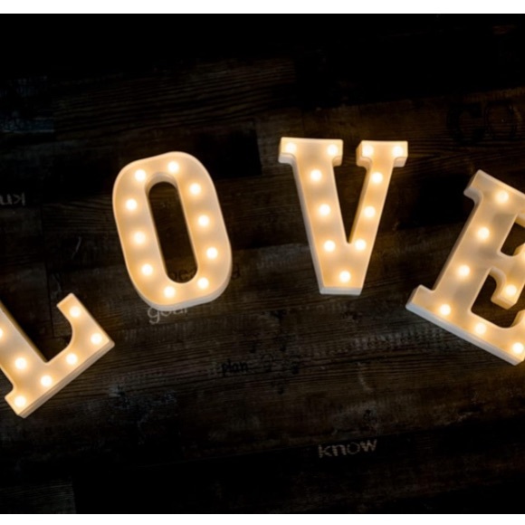 LED Letter Lights Sign Light Up Letters Sign Night Light Wedding/Birthday (V) - Picture 2 of 4